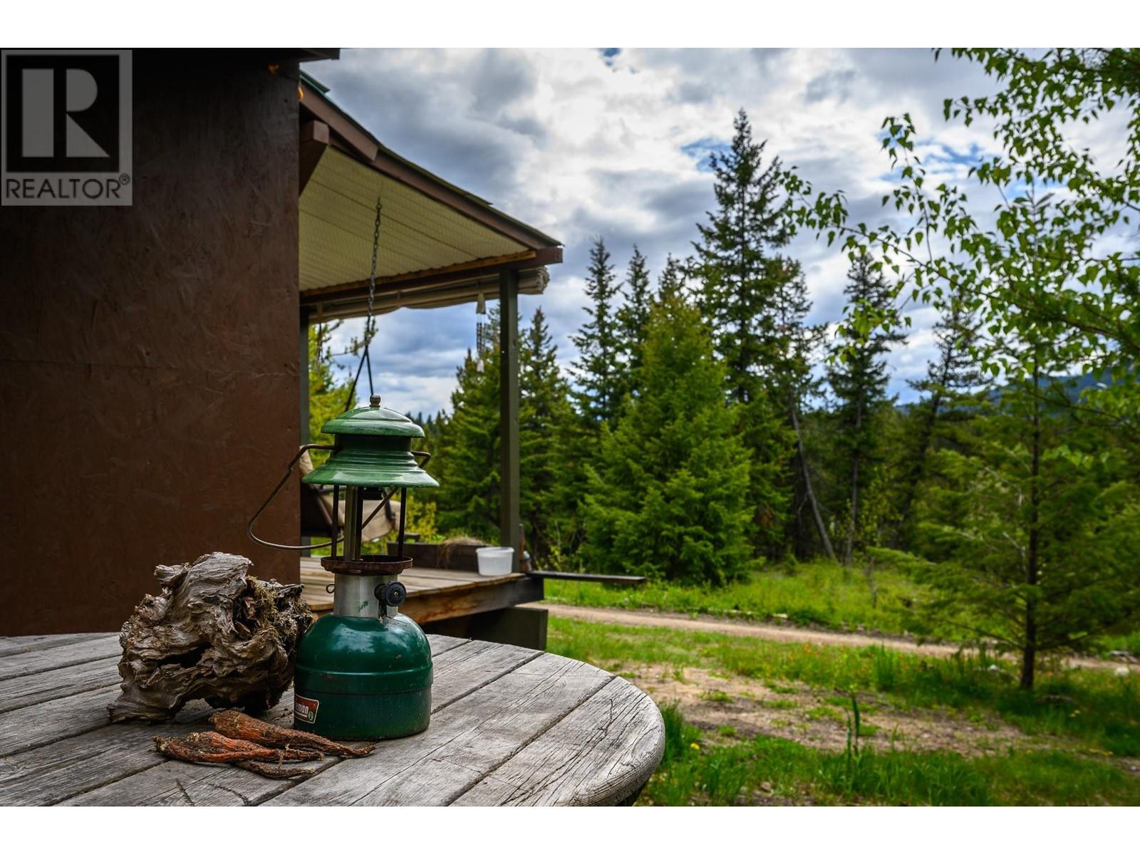 4369 Chase Falkland Road, Falkland, BC V0E1W1