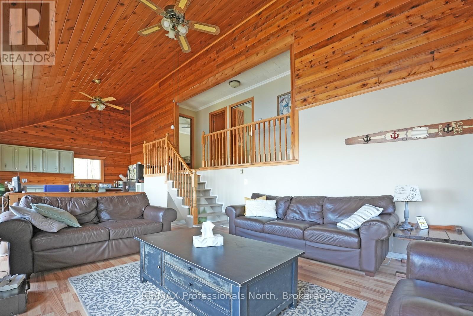 1017 Dunn Road, Dysart Et Al, Ontario  K0M 1S0 - Photo 12 - X12159617