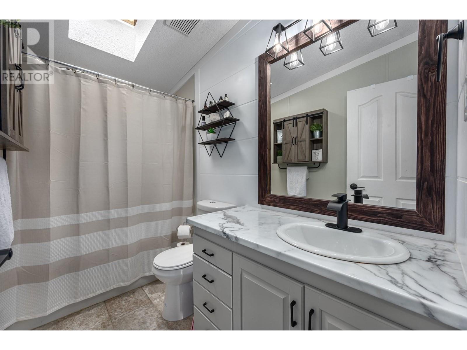 1245 Decamillis Road, Kamloops, British Columbia  V0E 2P0 - Photo 12 - 10348091