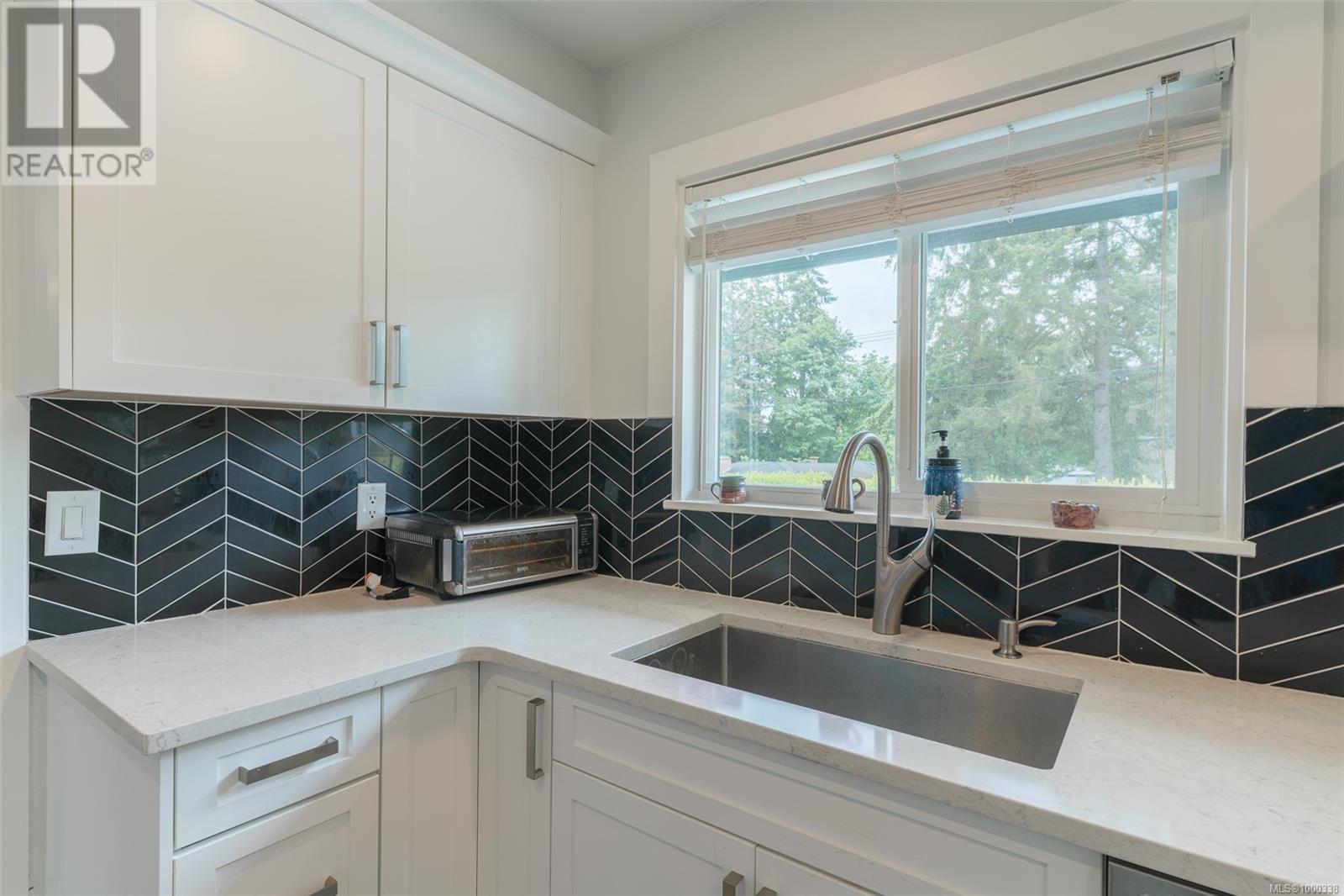 274 Villa Rd, Nanaimo, British Columbia  V9T 2P5 - Photo 8 - 1000338