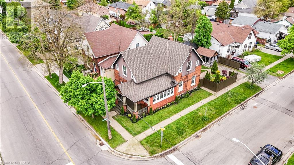 Property at 209 MURRAY Street image 5