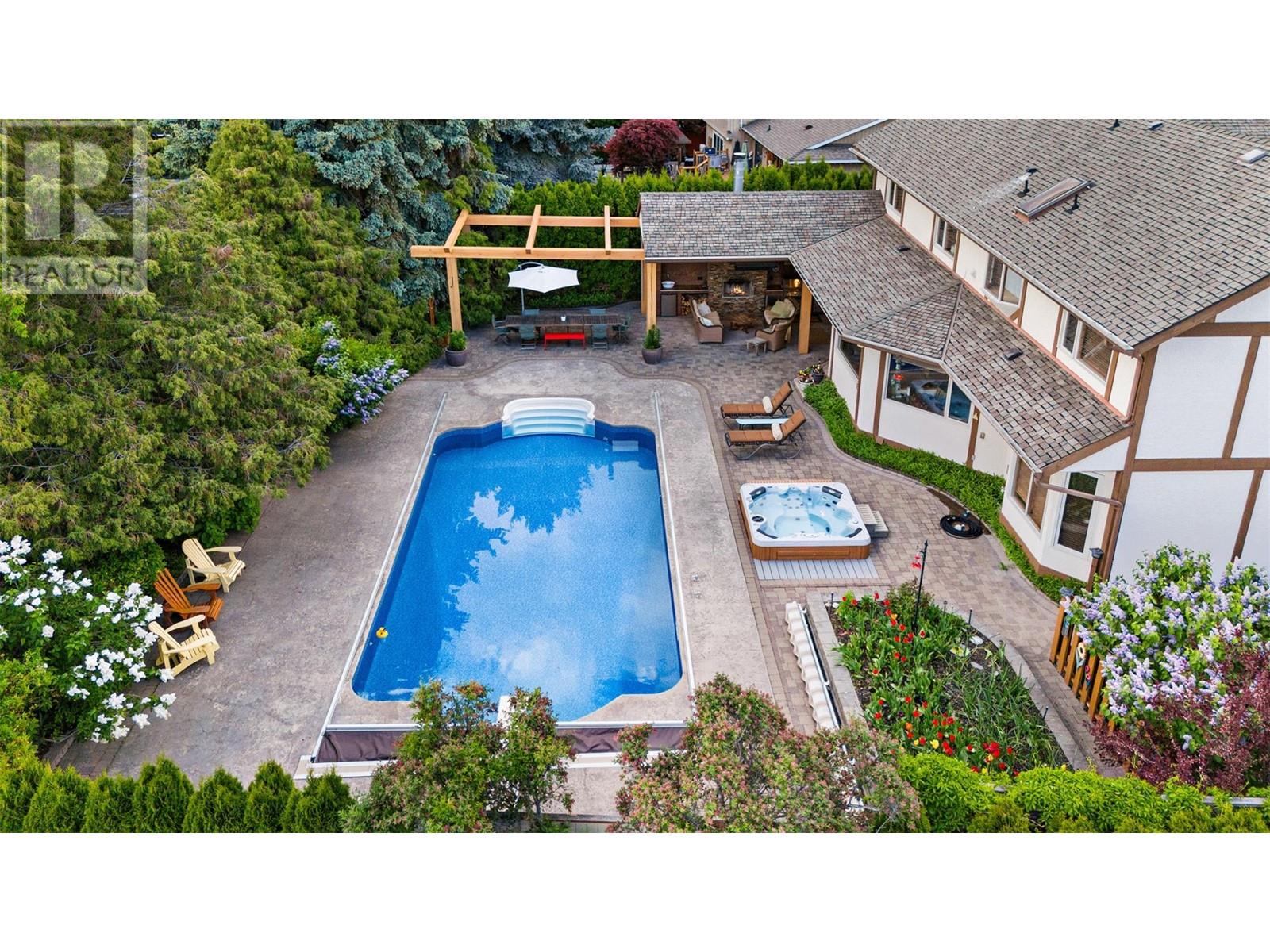 4350 Kensington Drive, Kelowna, British Columbia  V1W 2L8 - Photo 3 - 10347128