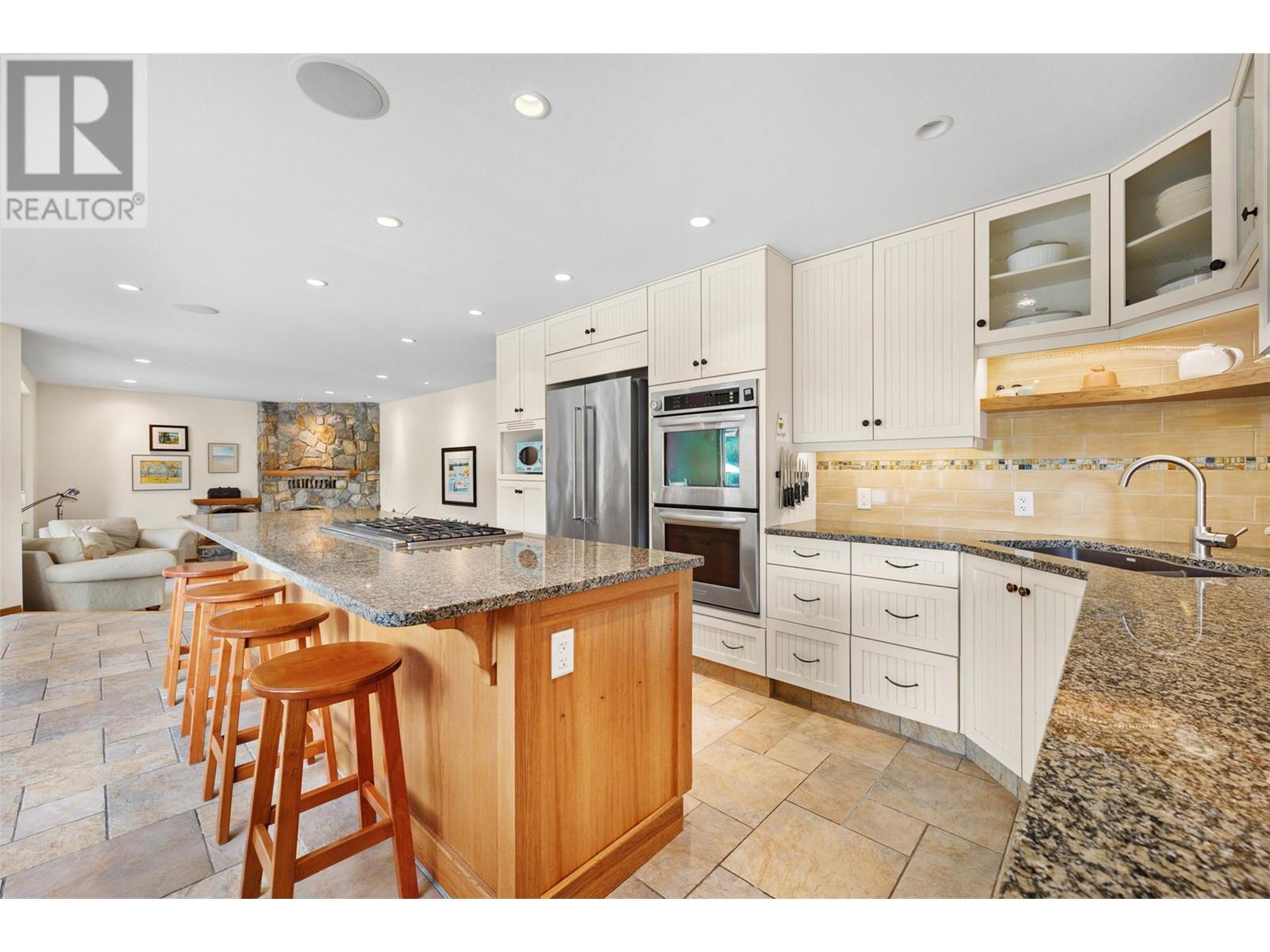 4350 Kensington Drive, Kelowna, British Columbia  V1W 2L8 - Photo 9 - 10347128