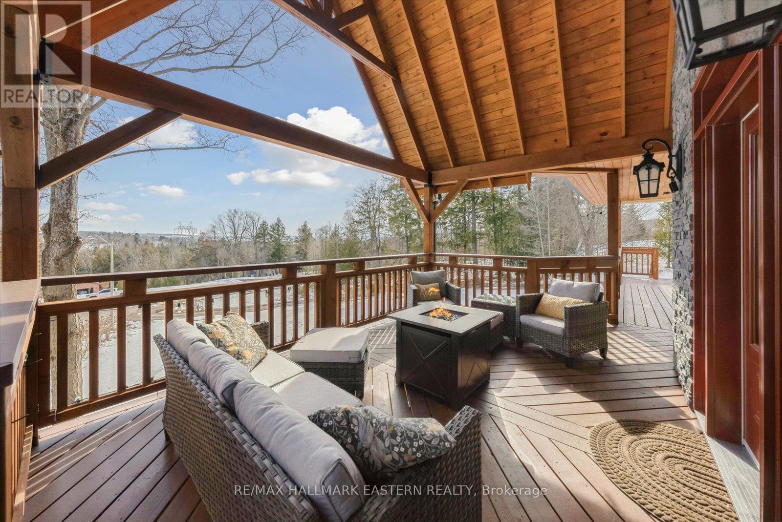 Property at 23 WOODLAND TRAIL image 3