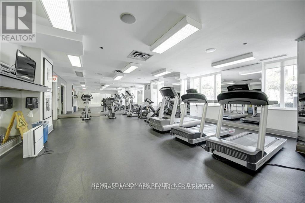 404 - 451 Rosewell Avenue, Toronto, Ontario  M4R 2H8 - Photo 4 - C12159496