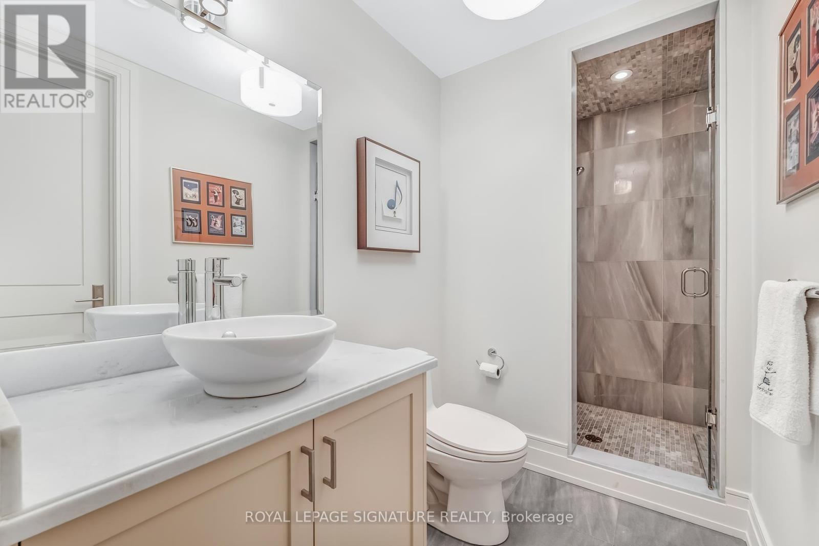 15 Delavan Avenue, Toronto, Ontario  M5P 1T2 - Photo 28 - C12159534