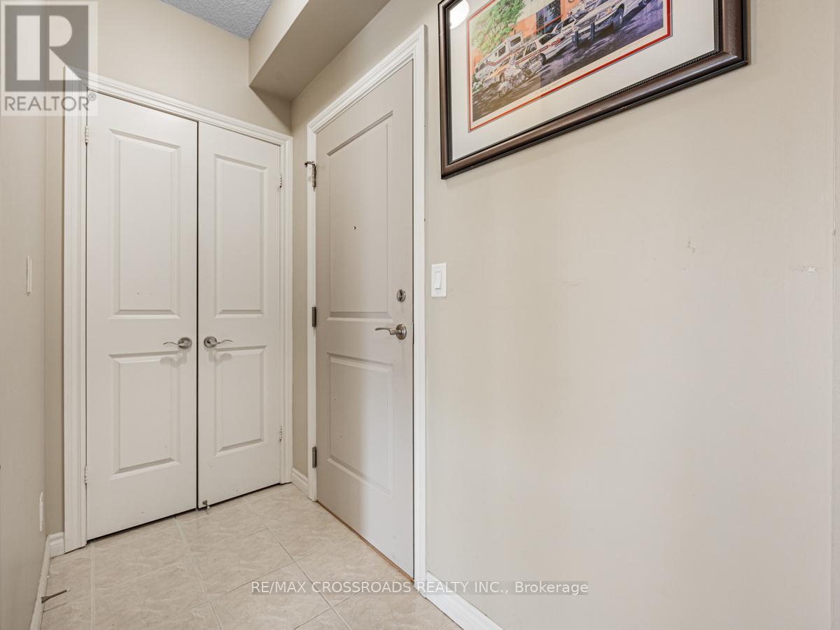405 - 135 Wynford Drive, Toronto, Ontario  M3C 0J4 - Photo 4 - C12159700