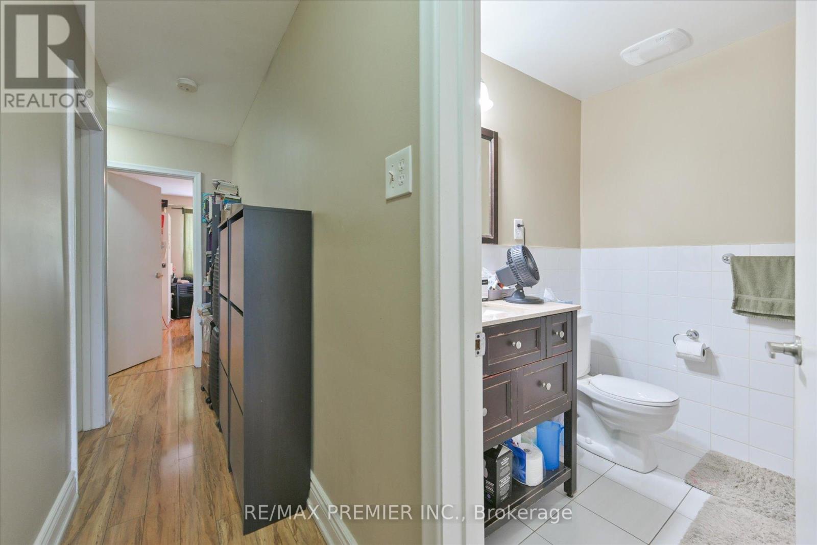 3871 Bathurst Street, Toronto, Ontario  M3H 3N4 - Photo 22 - C12159751