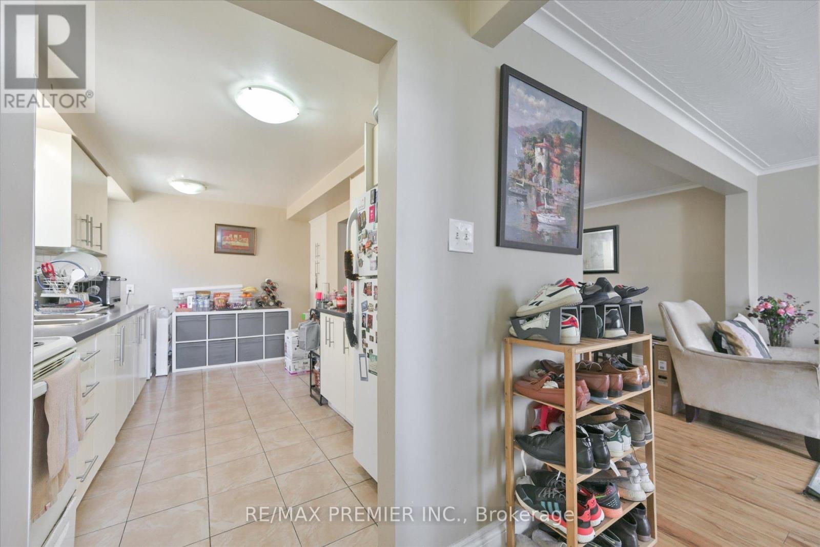 3871 Bathurst Street, Toronto, Ontario  M3H 3N4 - Photo 24 - C12159751