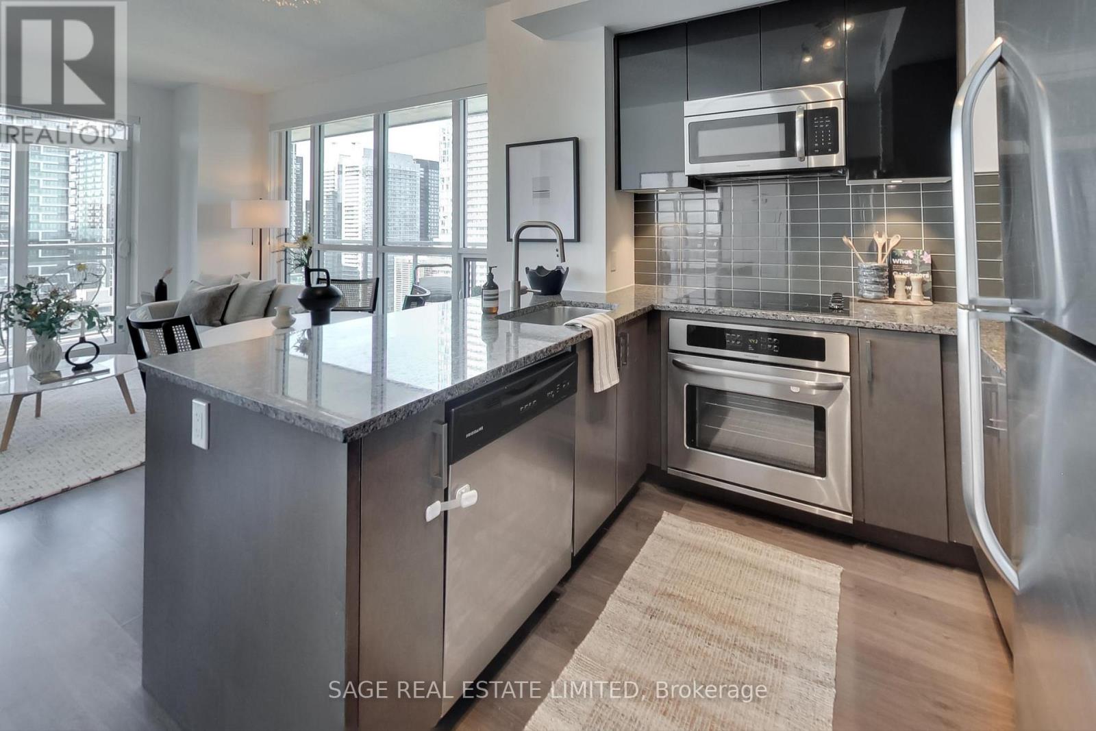 2005 - 89 Dunfield Avenue, Toronto, Ontario  M4S 0A4 - Photo 5 - C12159756