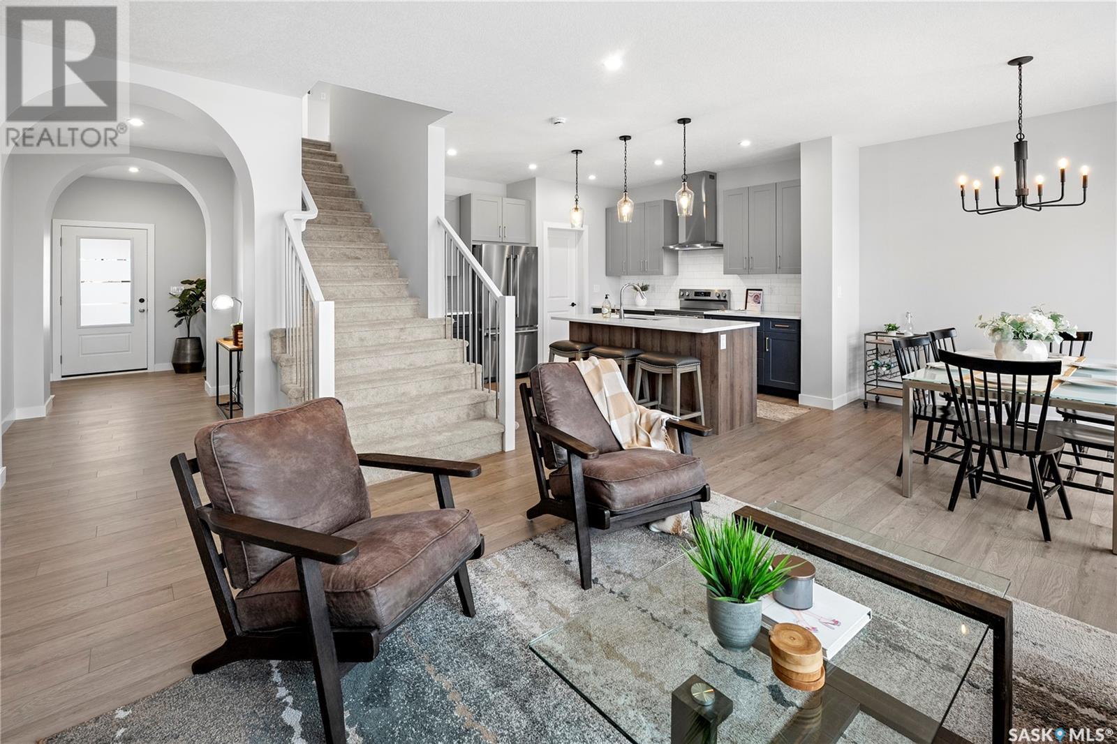 Property at 918 Brighton GATE image 3