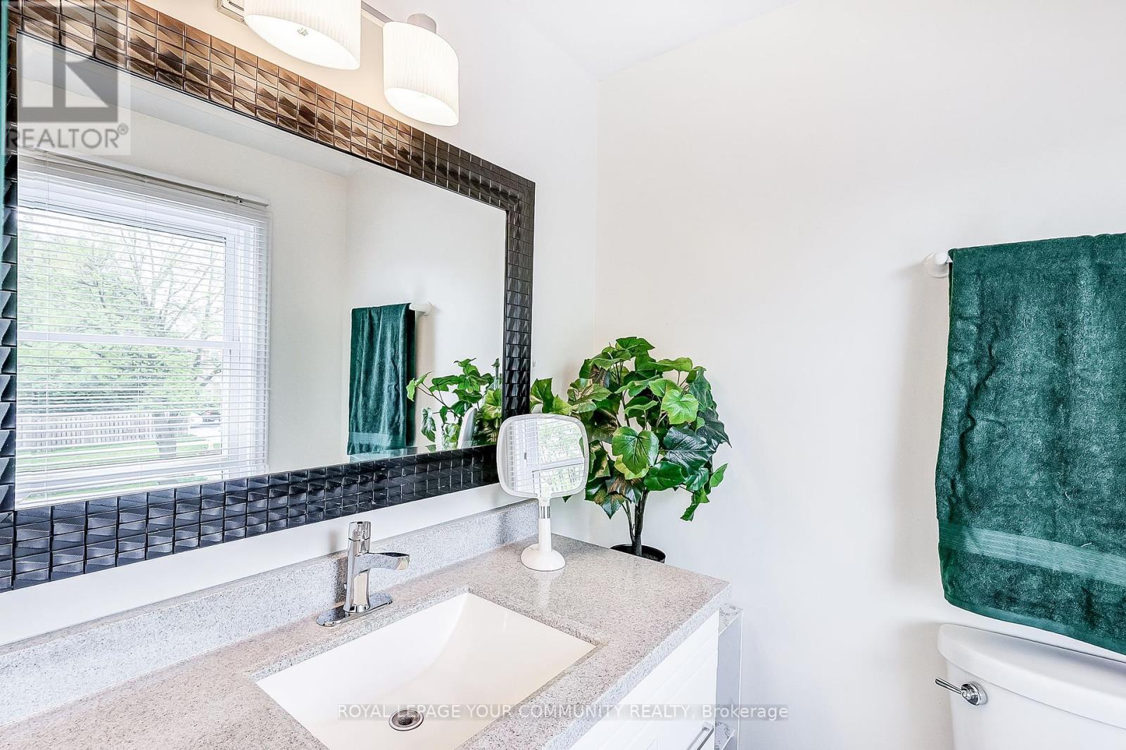 660 Foxwood Trail, Pickering, Ontario  L1V 3X8 - Photo 31 - E12159495