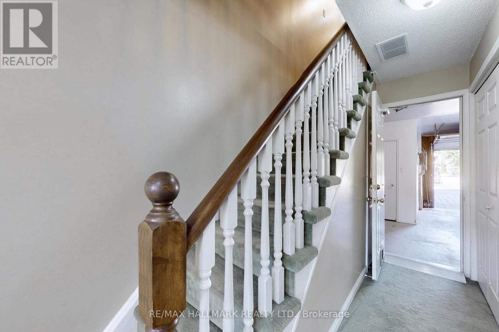 62 Curzon Street, Toronto, Ontario  M4M 3B4 - Photo 29 - E12159723