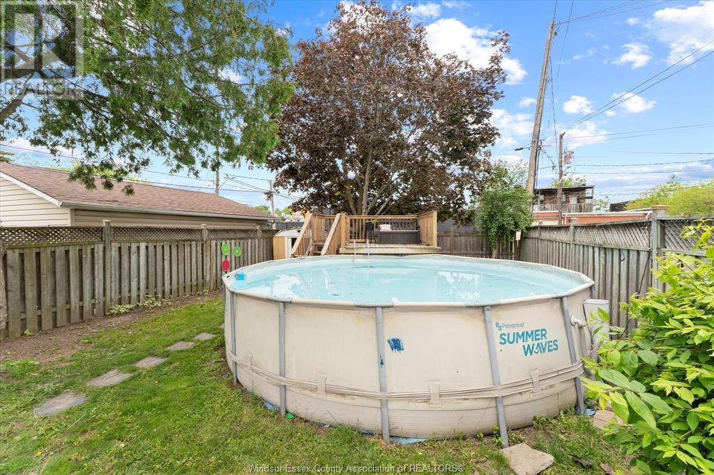 1064 Tuscarora, Windsor, Ontario  N9A 3N3 - Photo 36 - 25012521