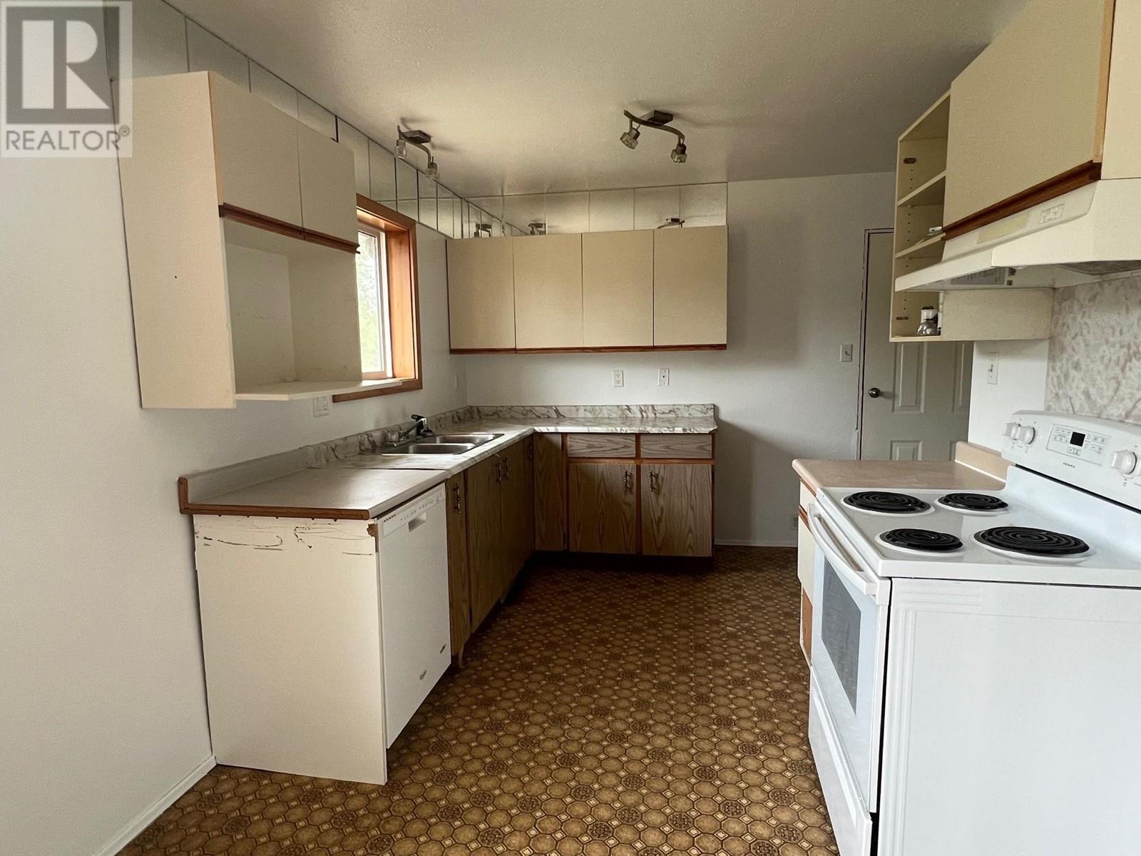 2625 Wiggins Way, Hazelton, British Columbia  V0J 1Y1 - Photo 9 - R3004103