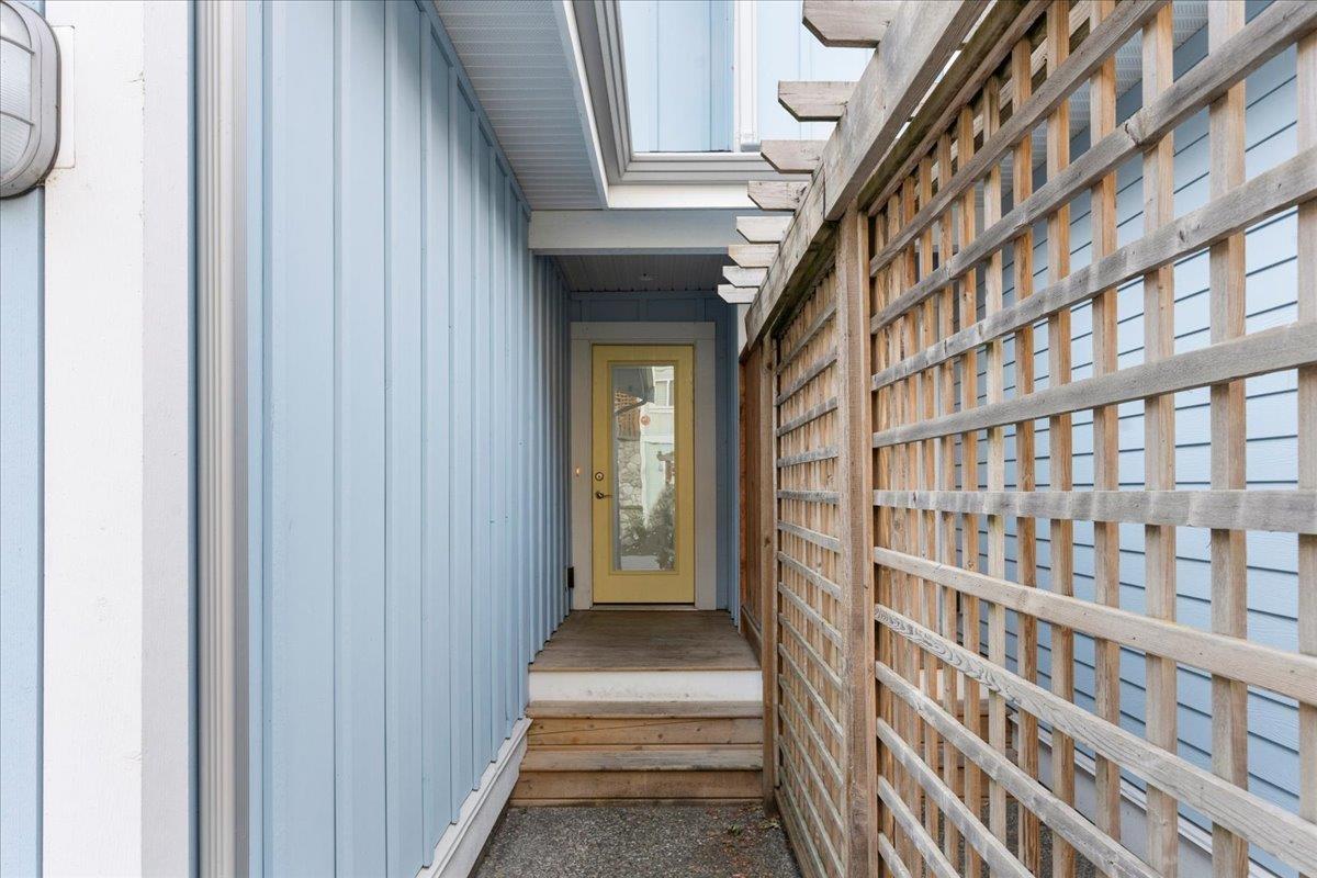 4 44849 Anglers Boulevard, Garrison Crossing, Chilliwack, British Columbia  V2R 0Y4 - Photo 6 - R3004232