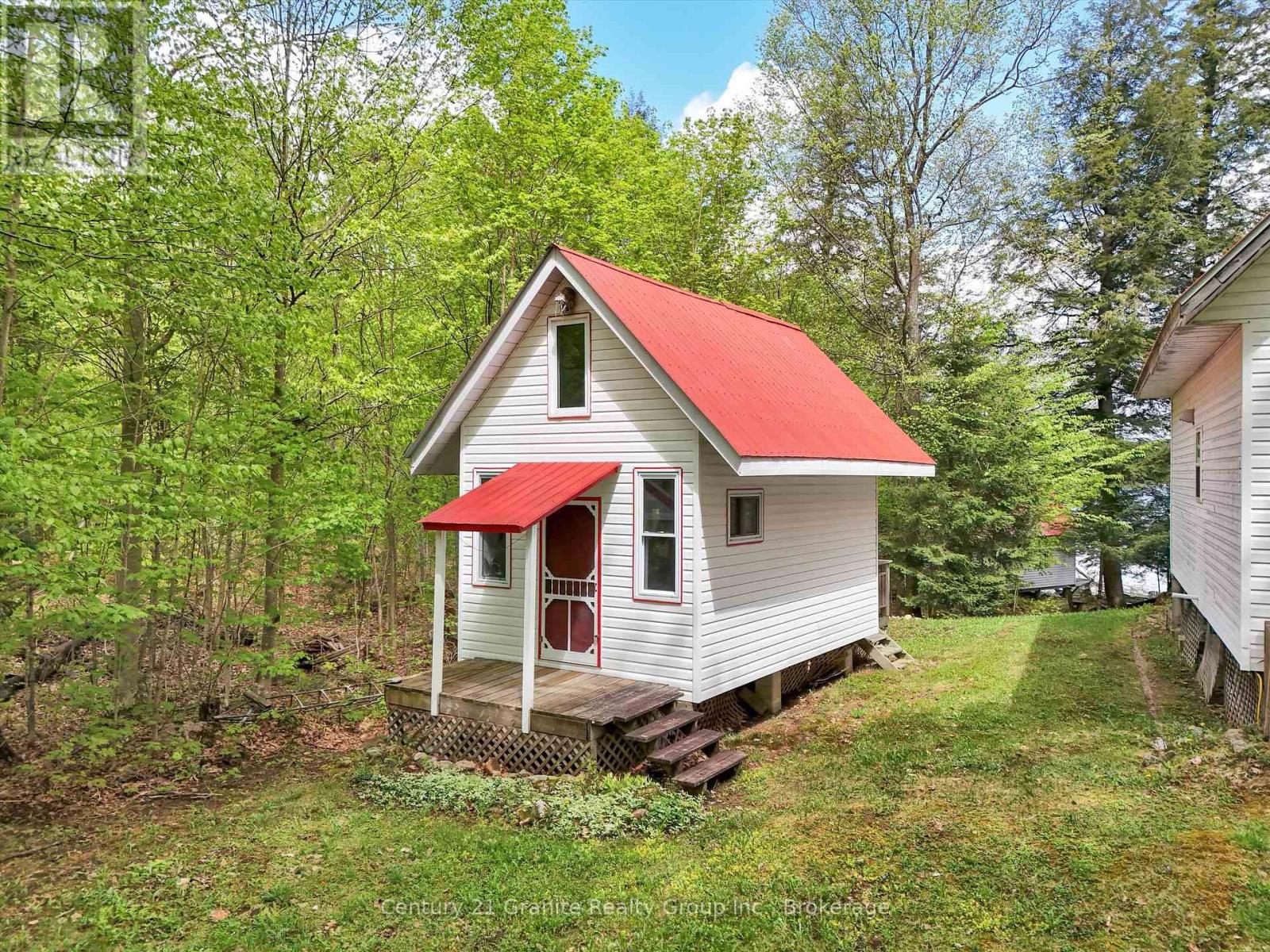 1120 S Clear Lake Road, Bracebridge, Ontario  P1L 1X1 - Photo 26 - X12158244