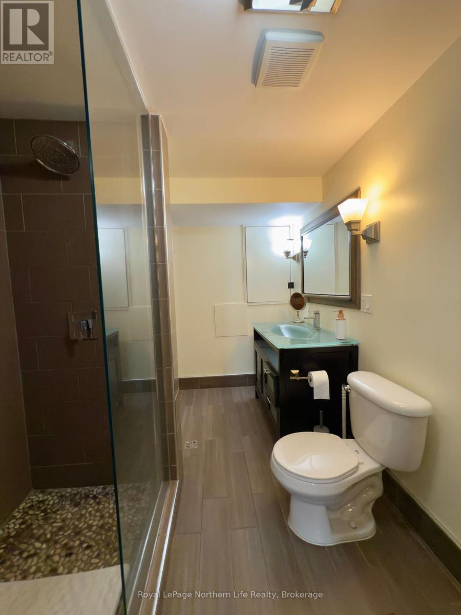 570 Ursula Street, North Bay, Ontario  P1B 8M8 - Photo 18 - X12086108