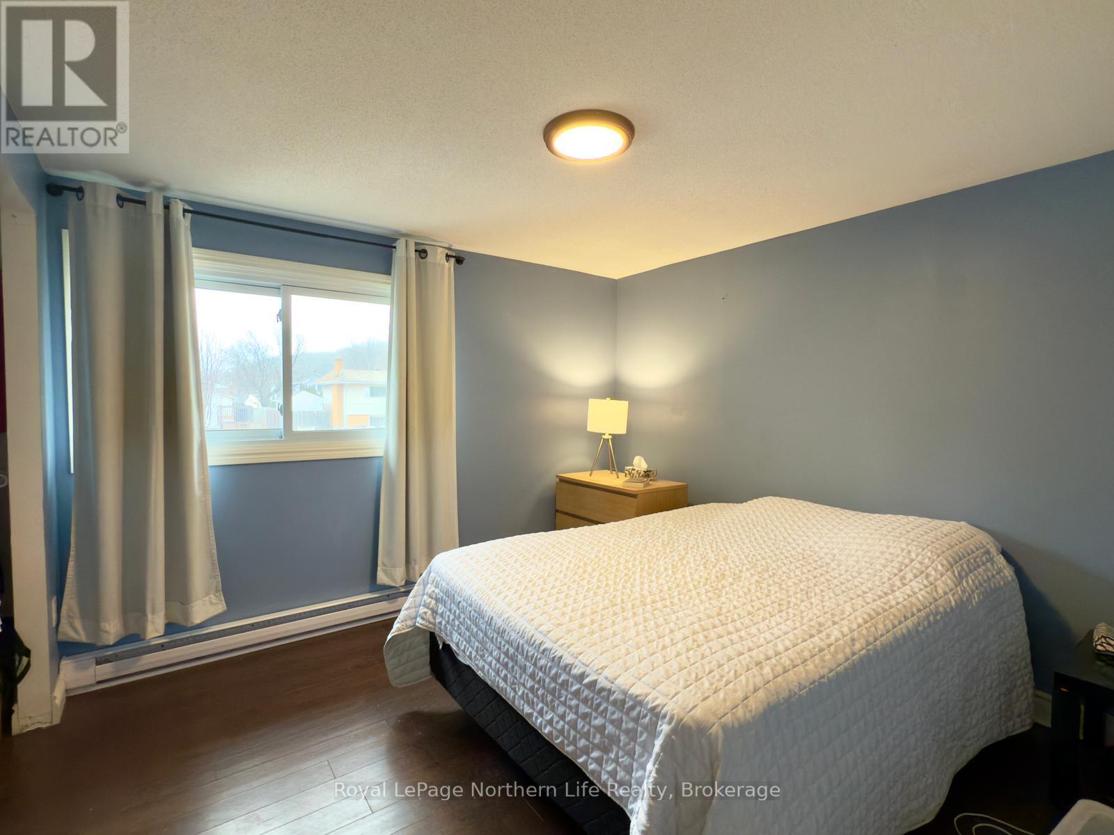 570 Ursula Street, North Bay, Ontario  P1B 8M8 - Photo 11 - X12086108