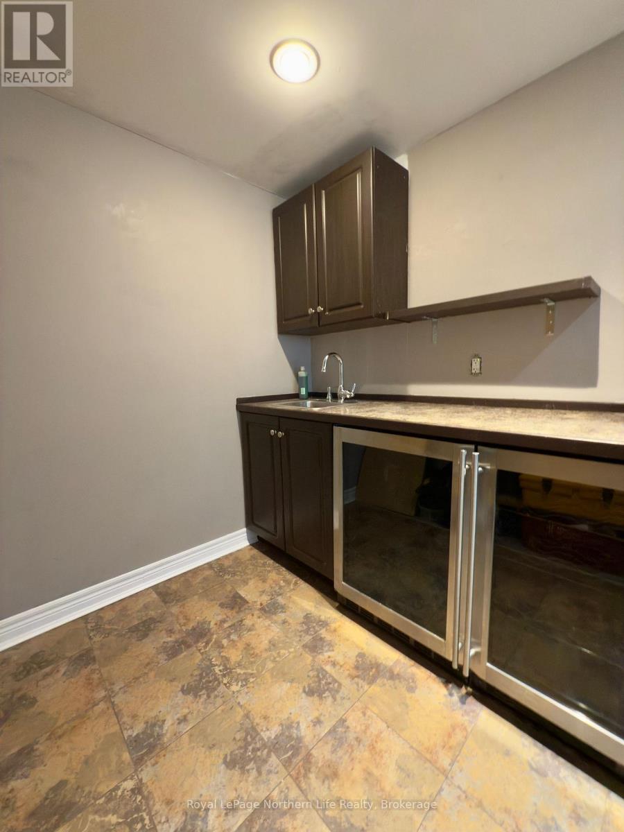 570 Ursula Street, North Bay, Ontario  P1B 8M8 - Photo 21 - X12086108