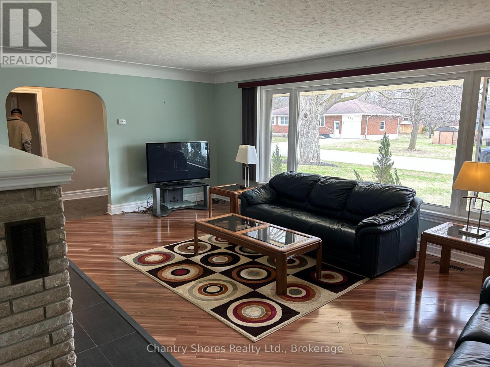647 Eugenie Street E, Saugeen Shores, Ontario  N0H 2C4 - Photo 10 - X12149268