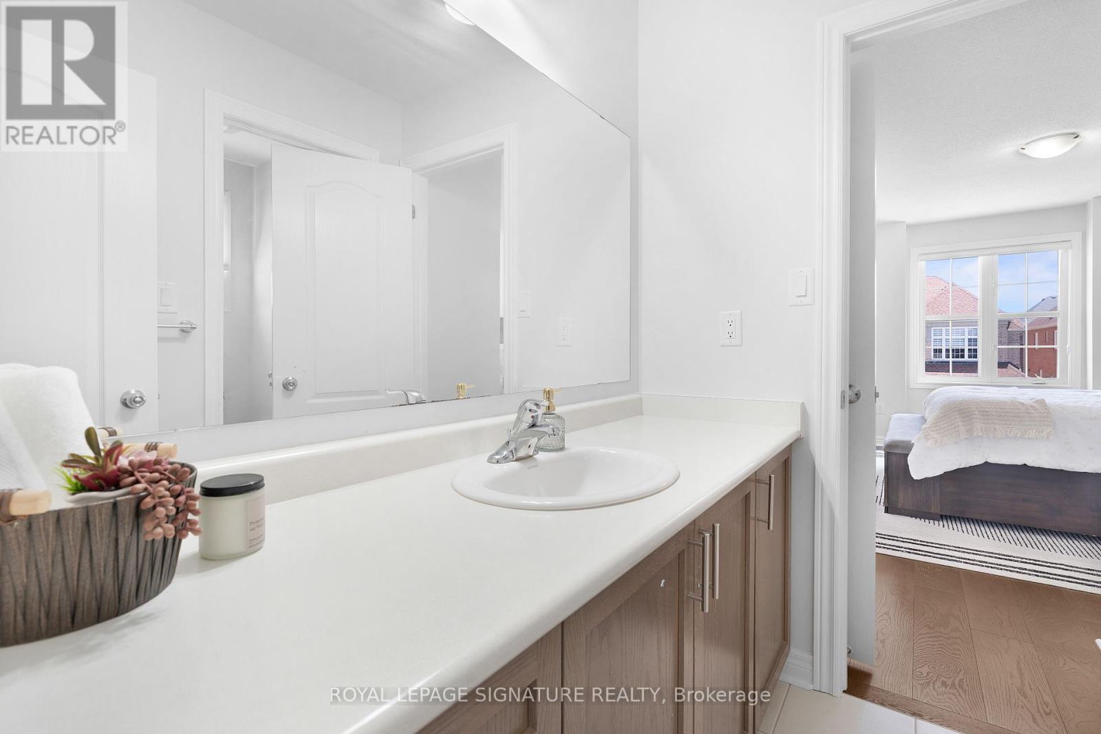 135 Mcdonnell Crescent, Bradford West Gwillimbury, Ontario  L3Z 0S8 - Photo 31 - N12159616