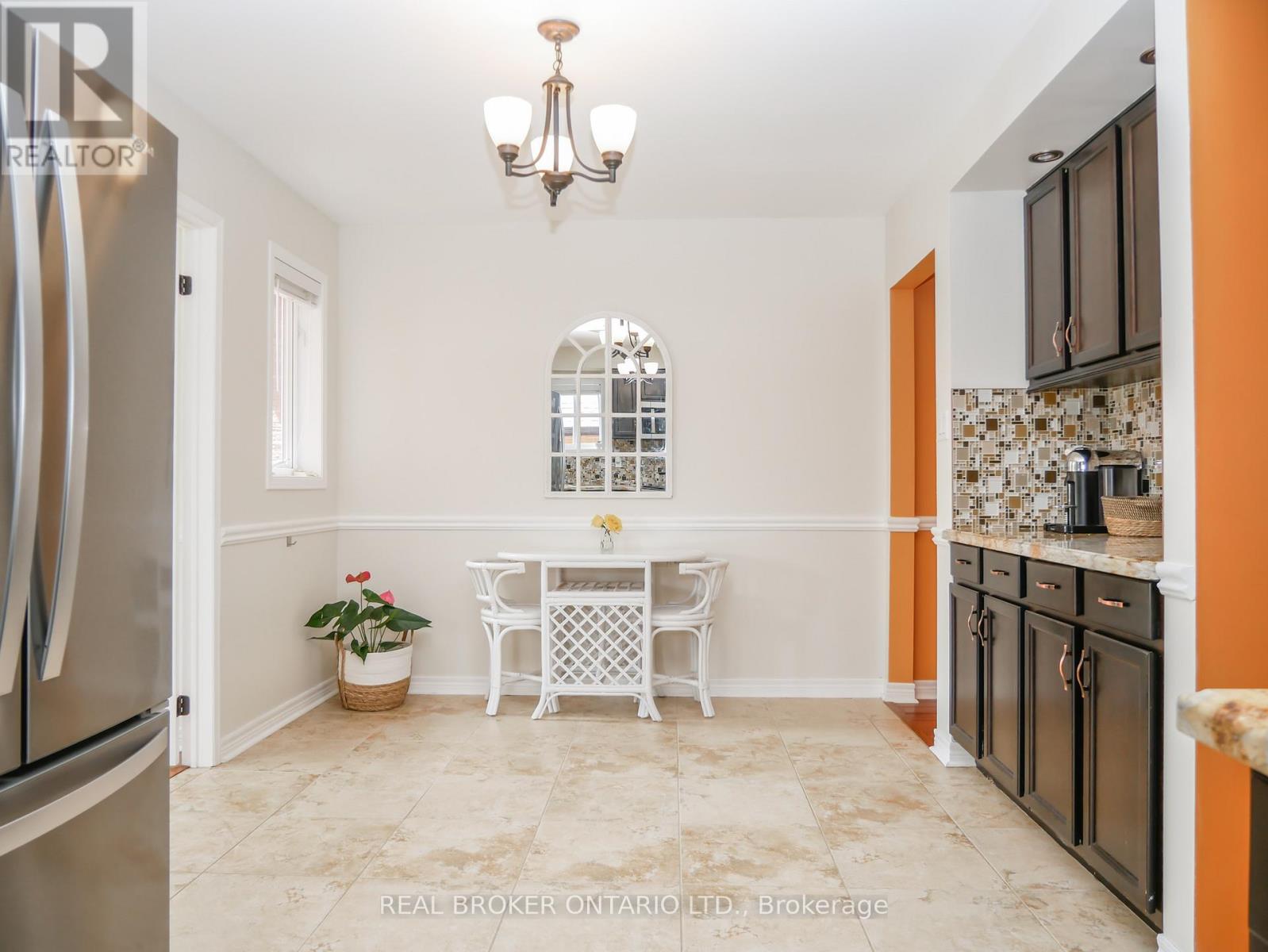 1309 Vincent Crescent, Innisfil, Ontario  L9S 1Z8 - Photo 12 - N12159630