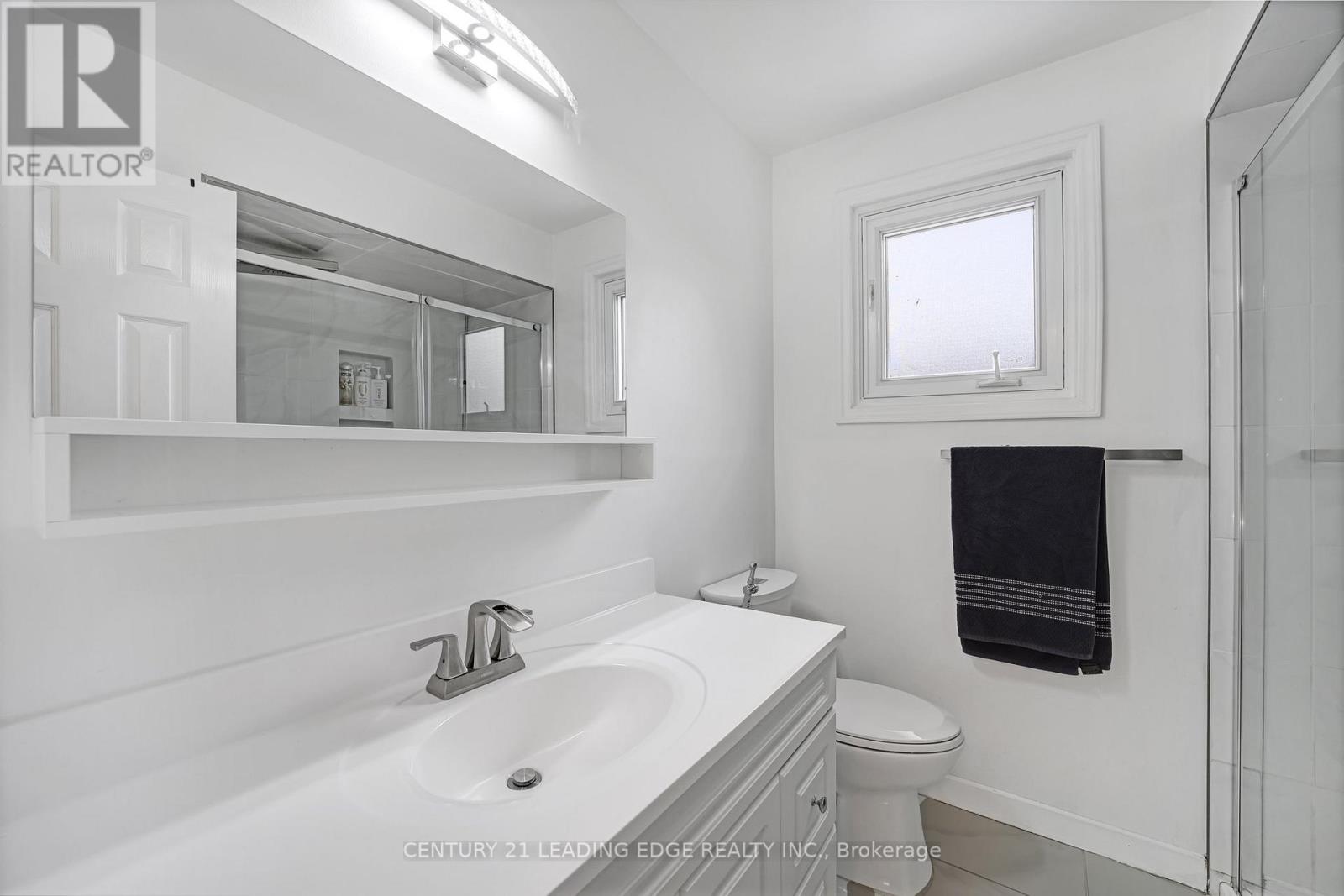 12 Mckeown Street, New Tecumseth, Ontario  L0G 1A0 - Photo 18 - N12159722