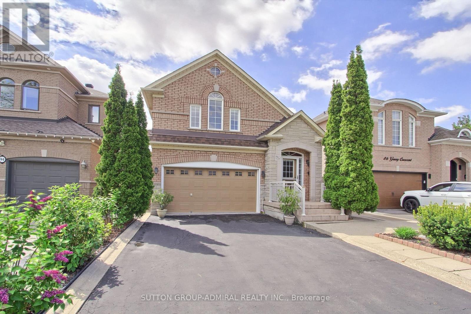 90 Guery Crescent, Vaughan, Ontario  L4L 9P5 - Photo 2 - N12159753