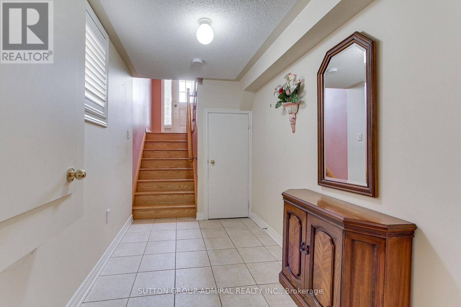 90 Guery Crescent, Vaughan, Ontario  L4L 9P5 - Photo 21 - N12159753