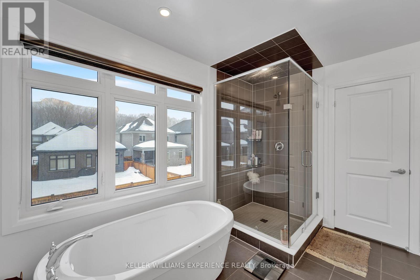 25 Paddington Grove, Barrie, Ontario  L9J 0J3 - Photo 20 - S12159561