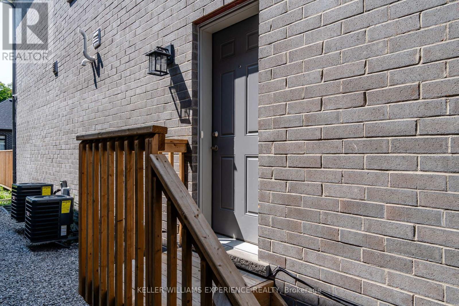 25 Paddington Grove, Barrie, Ontario  L9J 0J3 - Photo 34 - S12159561