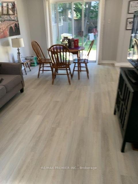 34 Argyle Road, Barrie, Ontario  L4N 6P7 - Photo 2 - S12159666