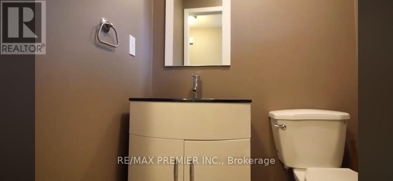 34 Argyle Road, Barrie, Ontario  L4N 6P7 - Photo 5 - S12159666