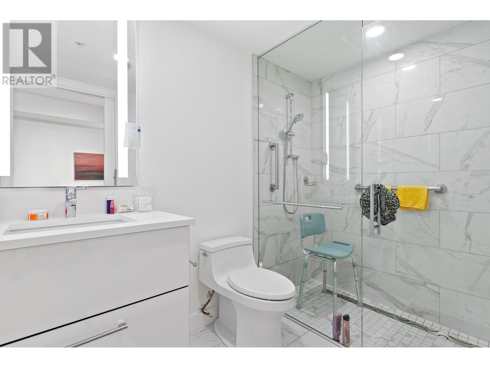 Listing Picture 16 of 40 : 372 438 W KING EDWARD AVENUE, Vancouver / 溫哥華 - 魯藝地產 Yvonne Lu Group - MLS Medallion Club Member