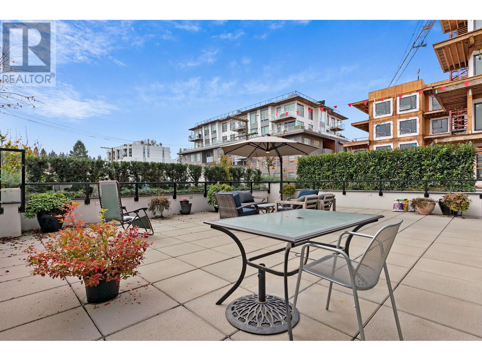 Listing Picture 23 of 40 : 372 438 W KING EDWARD AVENUE, Vancouver / 溫哥華 - 魯藝地產 Yvonne Lu Group - MLS Medallion Club Member