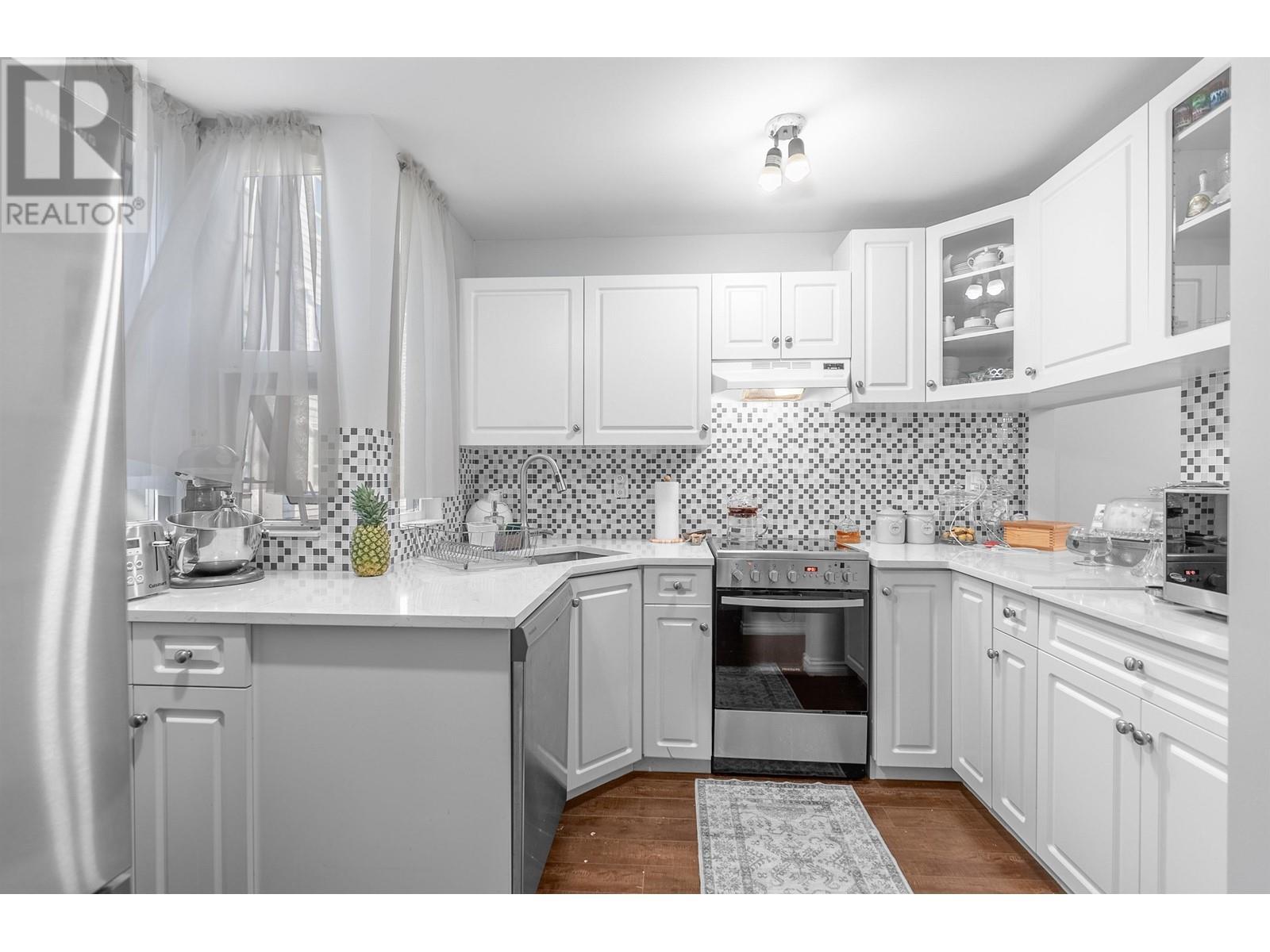 5 1535 St. Georges Avenue, North Vancouver, British Columbia  V7L 3J6 - Photo 12 - R3004221