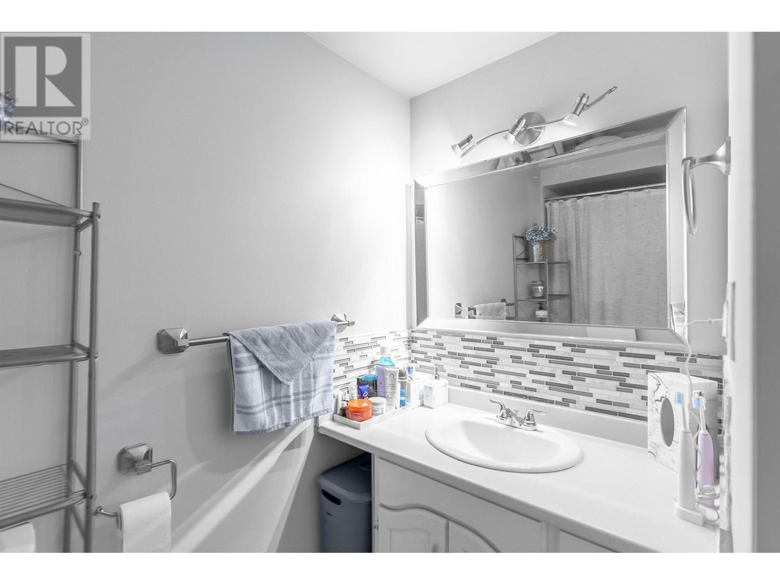 5 1535 St. Georges Avenue, North Vancouver, British Columbia  V7L 3J6 - Photo 14 - R3004221
