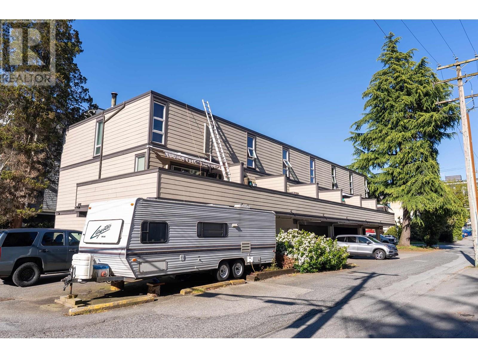 Property at 5 1535 ST. GEORGES AVENUE image 3