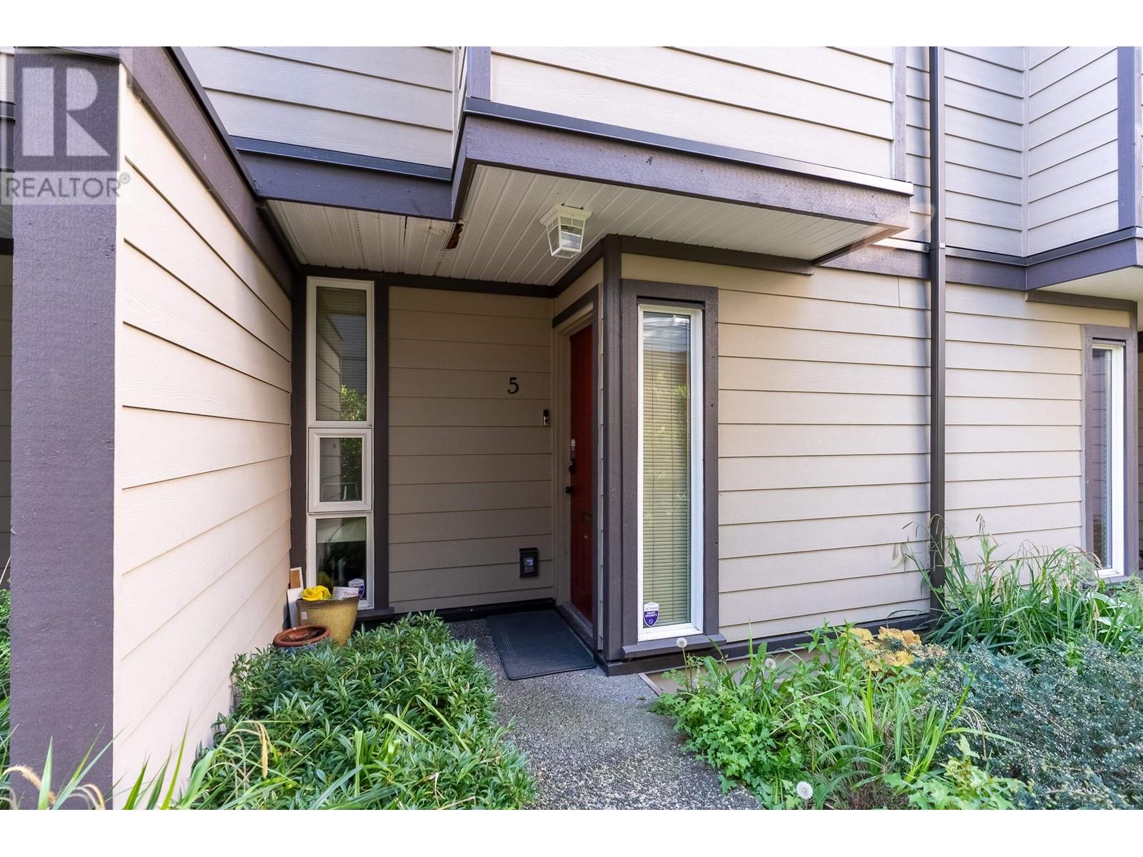 Property at 5 1535 ST. GEORGES AVENUE image 4