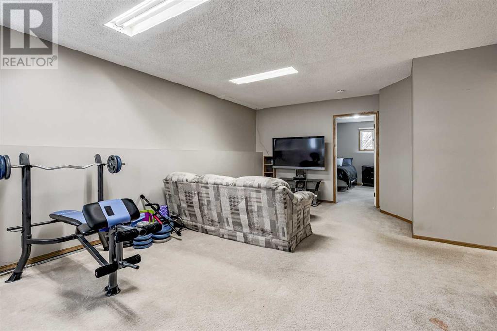 31 Woodmont Way Sw, Calgary, Alberta  T2W 4L7 - Photo 22 - A2220193