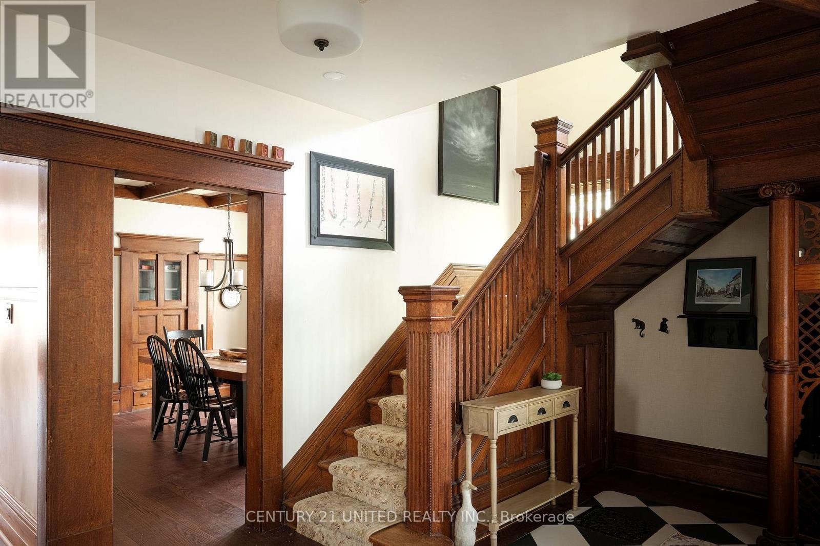 7 Engleburn Place, Peterborough East, Ontario  K9H 1C4 - Photo 4 - X12159797