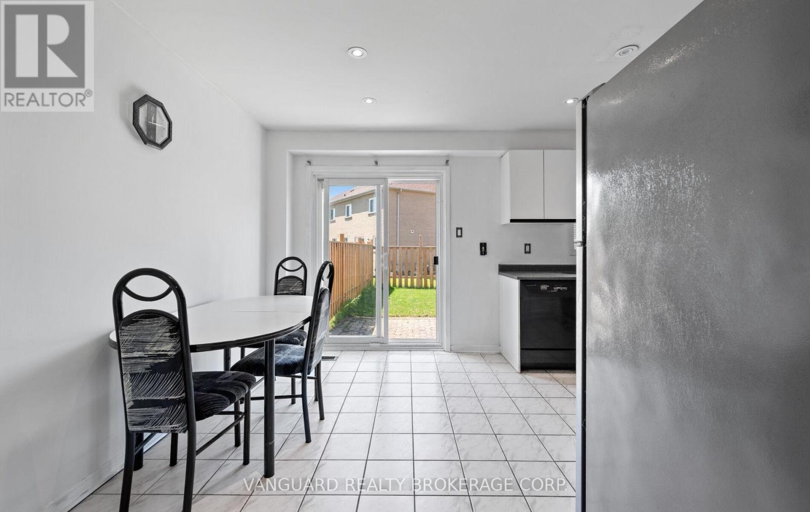 65 Clover Bloom Road, Brampton, Ontario  L6R 1S4 - Photo 12 - W12159497