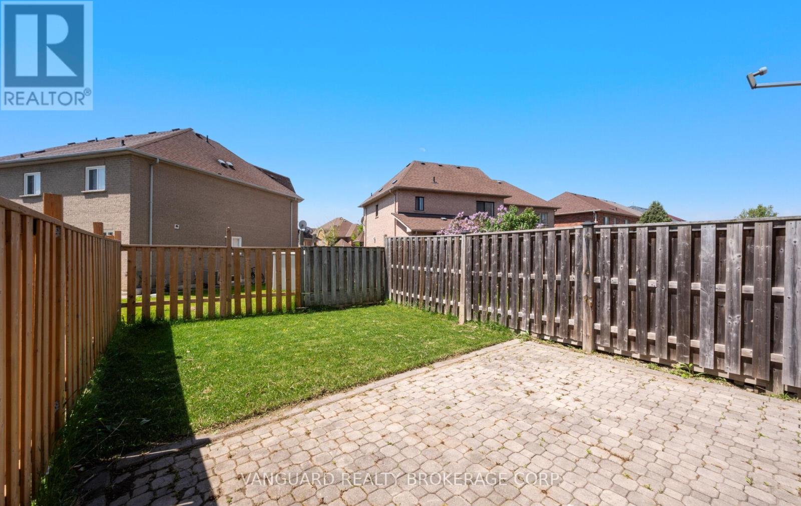 65 Clover Bloom Road, Brampton, Ontario  L6R 1S4 - Photo 35 - W12159497