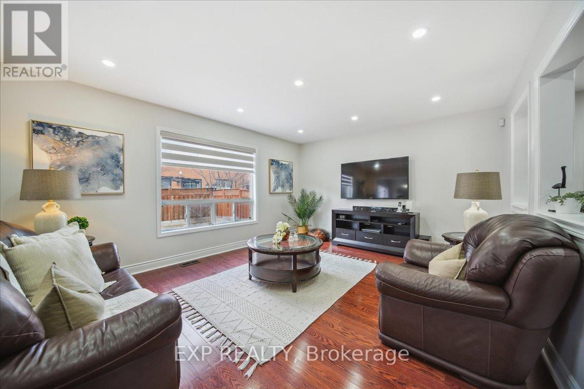 18 Raccoon Street, Brampton, Ontario  L6S 6L8 - Photo 12 - W12159509