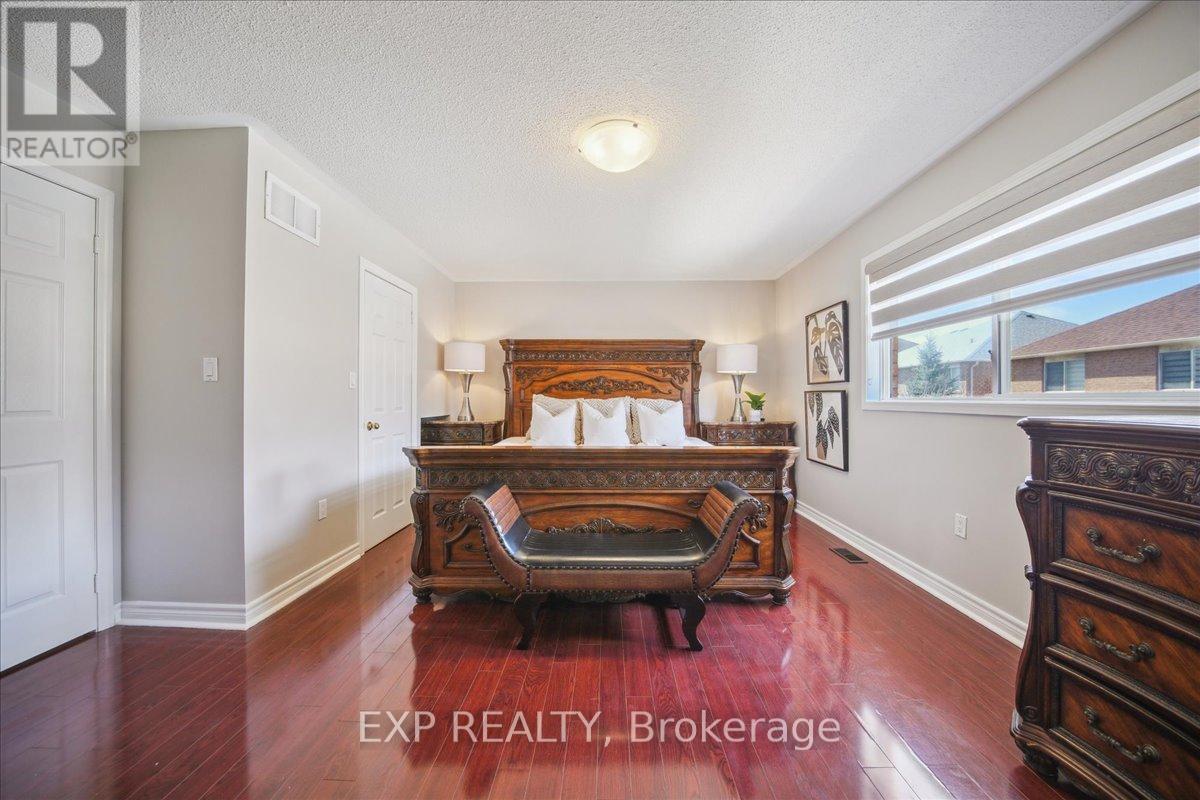18 Raccoon Street, Brampton, Ontario  L6S 6L8 - Photo 33 - W12159509