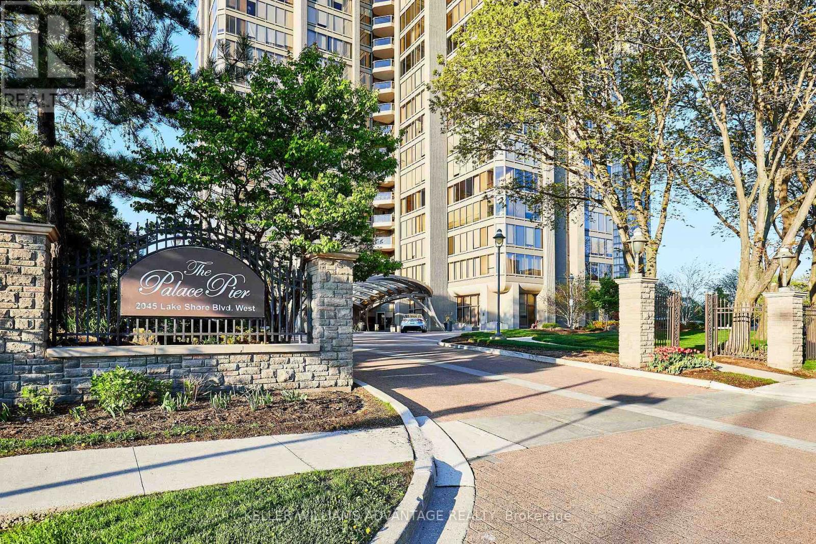 1508 - 2045 Lake Shore Boulevard W, Toronto, Ontario  M8V 2Z6 - Photo 2 - W12159527