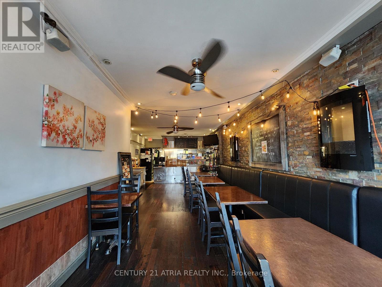 Property at 1553 DUPONT STREET image 5