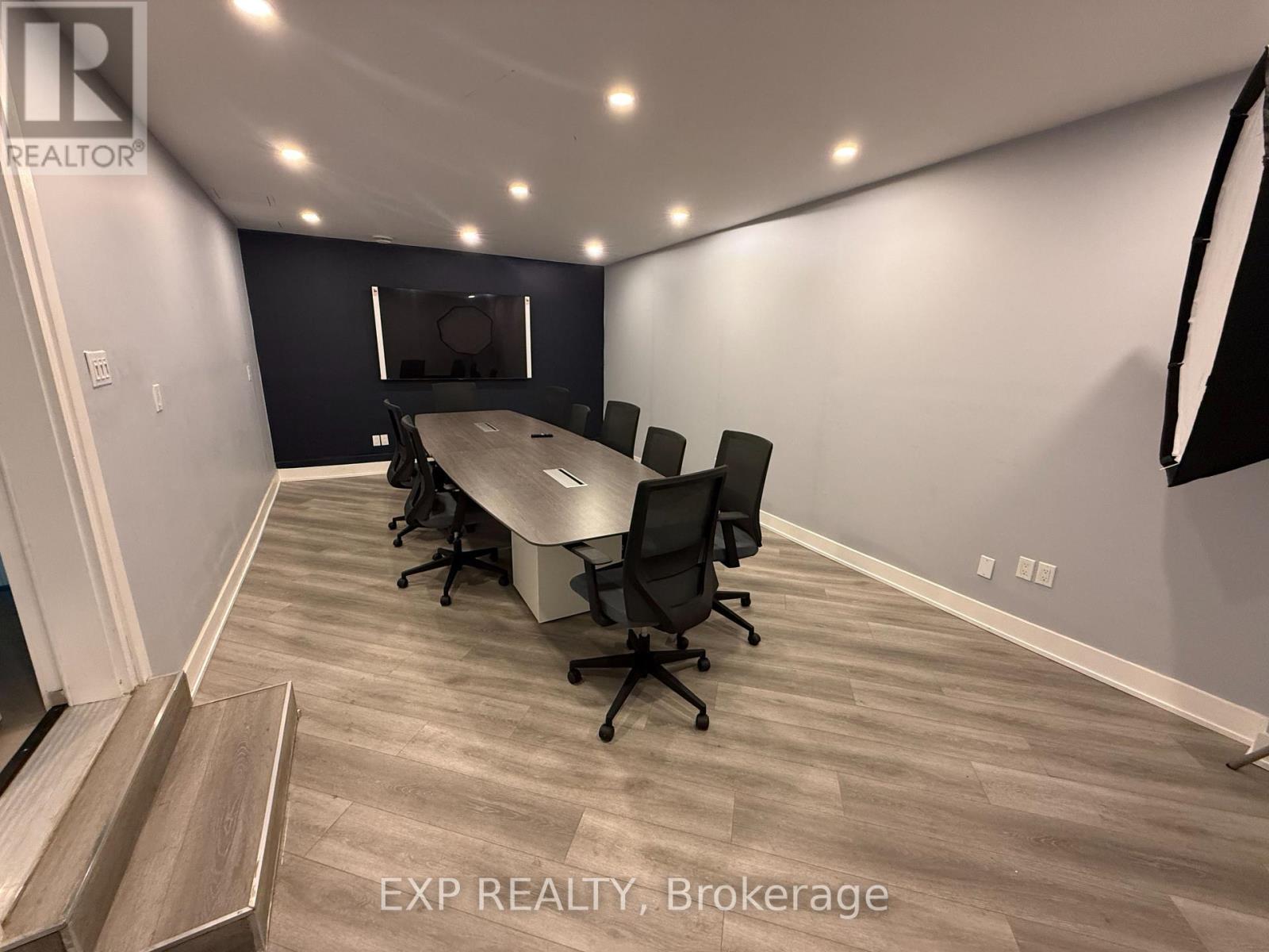 49 Burnhamthorpe Road E, Oakville (Go Glenorchy), Ontario  L6H 7C8 - Photo 6 - W12159537