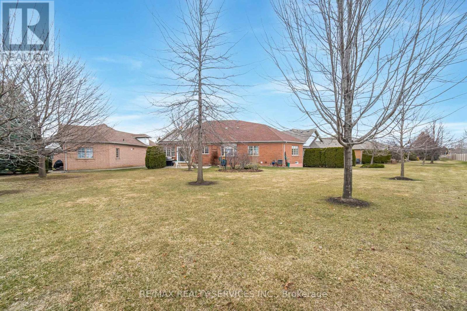 10 Orchard Park Gate, Brampton, Ontario  L6R 1W5 - Photo 49 - W12159584